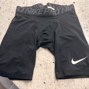 Nike compression size medium